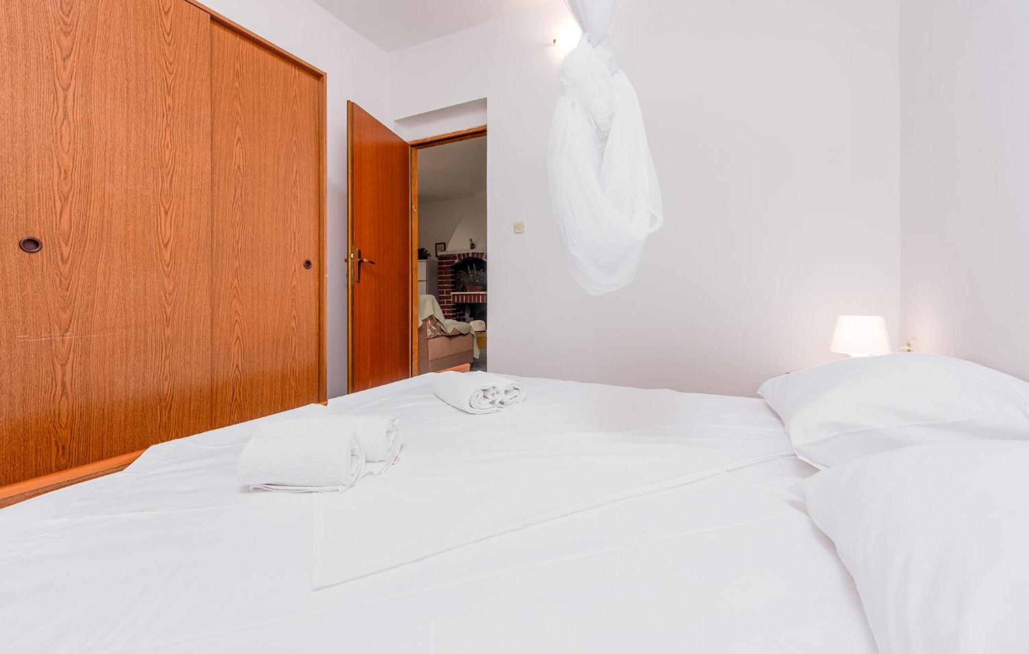 Beautiful Home In Novalja With Wifi Εξωτερικό φωτογραφία