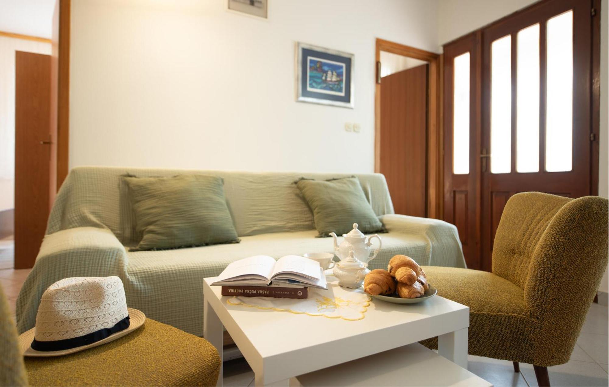 Beautiful Home In Novalja With Wifi Εξωτερικό φωτογραφία